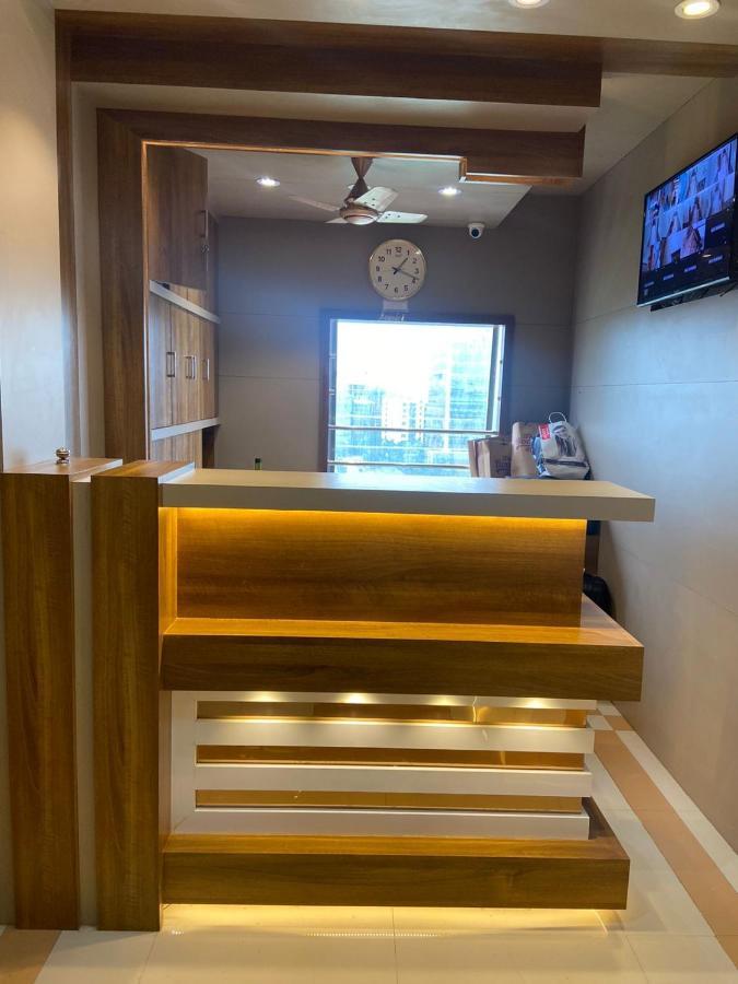 Hotel Bkc Crown - Near Trade Centre, Visa Consulate มุมไบ ภายนอก รูปภาพ