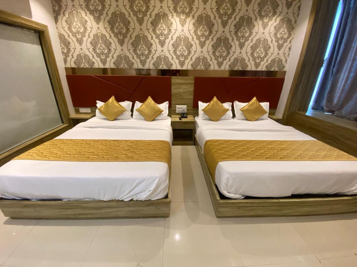 Hotel Bkc Crown - Near Trade Centre, Visa Consulate มุมไบ ภายนอก รูปภาพ