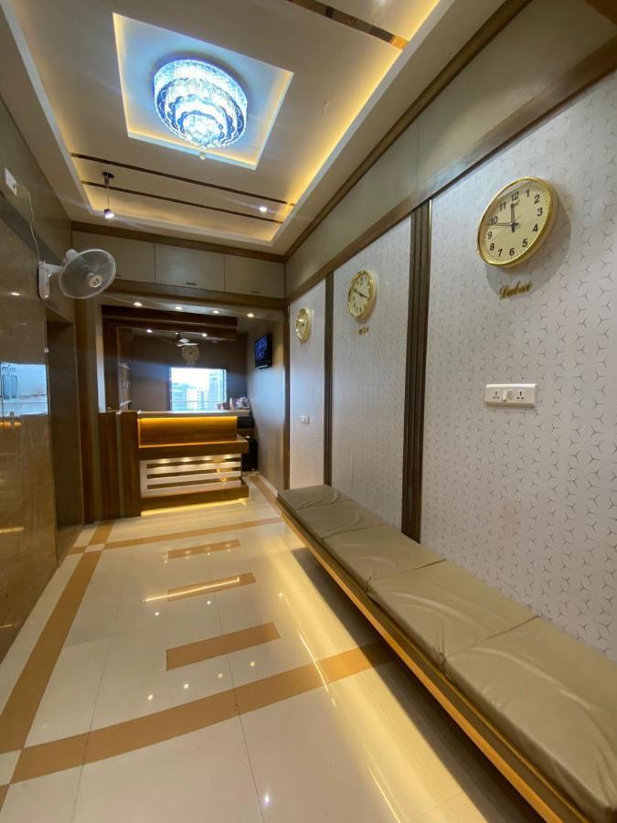 Hotel Bkc Crown - Near Trade Centre, Visa Consulate มุมไบ ภายนอก รูปภาพ